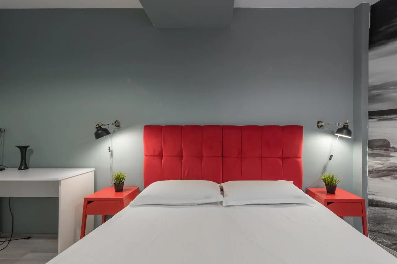 Adam And Eve Luxury Apartments - Shabbat Friendly Bucarest