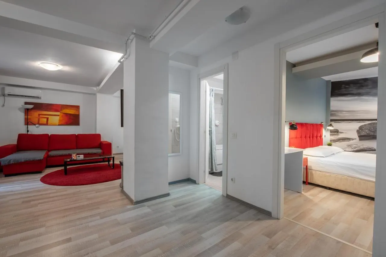 Adam And Eve Luxury Apartments - Shabbat Friendly Bucarest