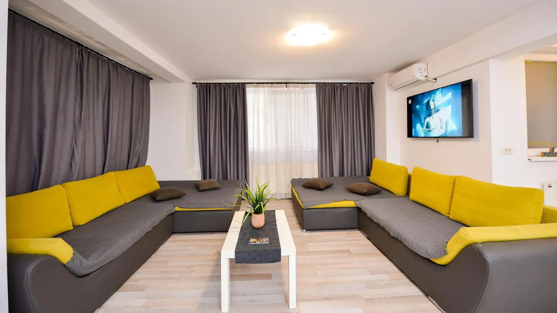 Adam And Eve Luxury Apartments - Shabbat Friendly Bucarest 0*,