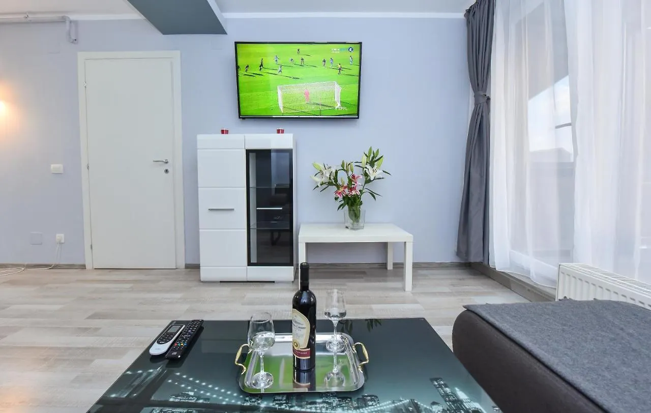 Adam And Eve Luxury Apartments - Shabbat Friendly Bucareste
